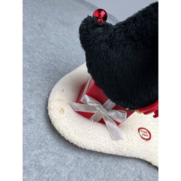 Hallmark Jingle Pals Musical Christmas Snowman & Penguin Trio with Tree 2006 - Picture 6 of 7